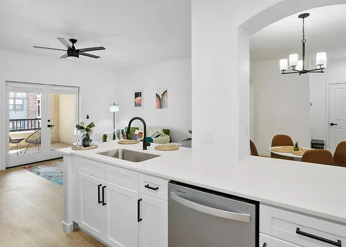 Two Cozysuites By The Stadium With Pool 4 & 18 Apartment Glendale