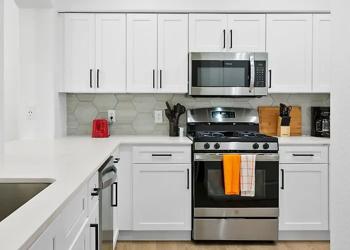 Two Cozysuites By The Stadium With Pool 4 & 18 Apartment Glendale