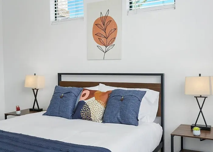 Two Cozysuites By The Stadium With Pool 4 & 18 Apartment