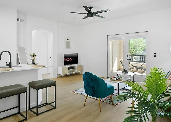 Two Cozysuites By The Stadium With Pool 4 & 18 Apartment *