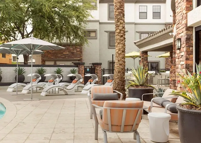 Two Cozysuites By The Stadium With Pool 4 & 18 Apartment *